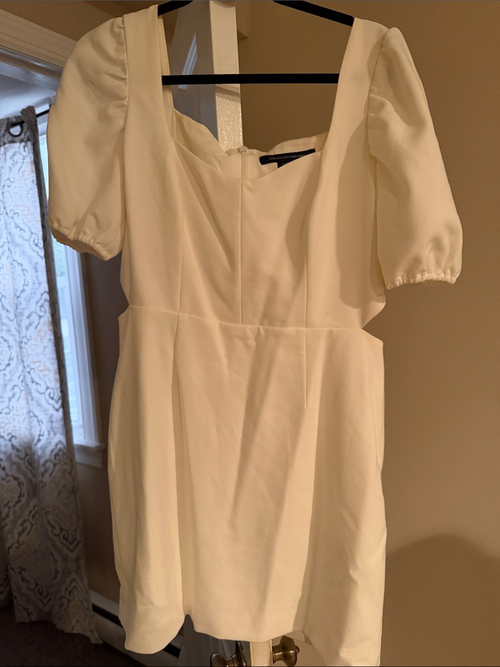 Elegant White Puff-Sleeve Women's Dress